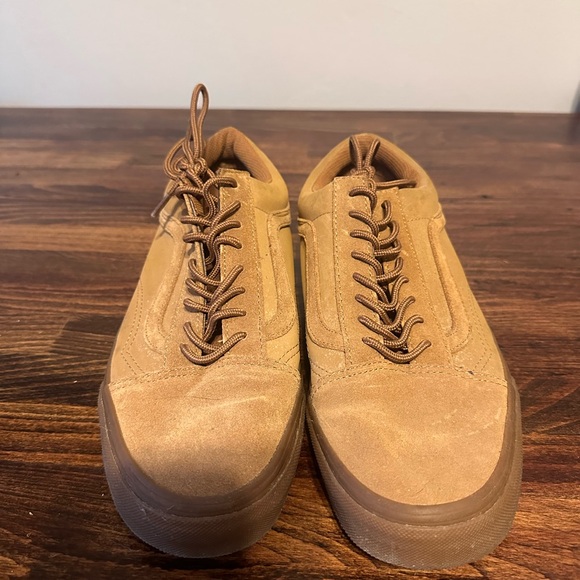 Vans Suede Old Skool Men's Sneakers - Picture 2 of 4